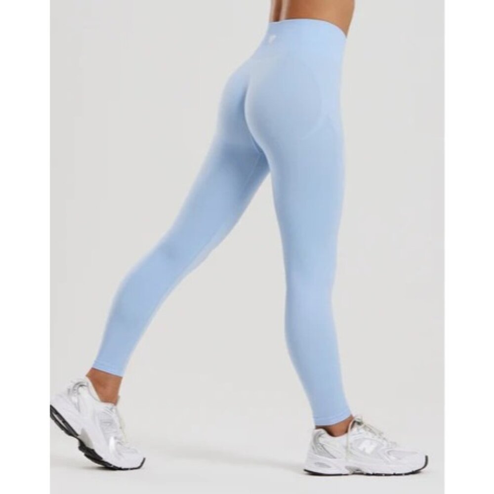 Women's Best Define 2.0 Seamless Scrunch Leggings in Airy Blue - Picture 3 of 6